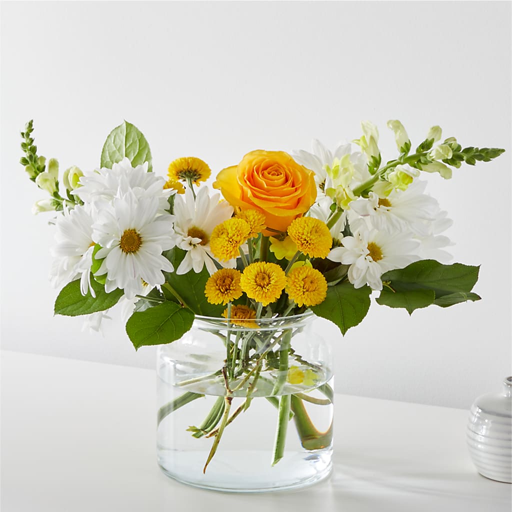 Sun Salutation Bouquet – Emotional Bonding, Niles IL