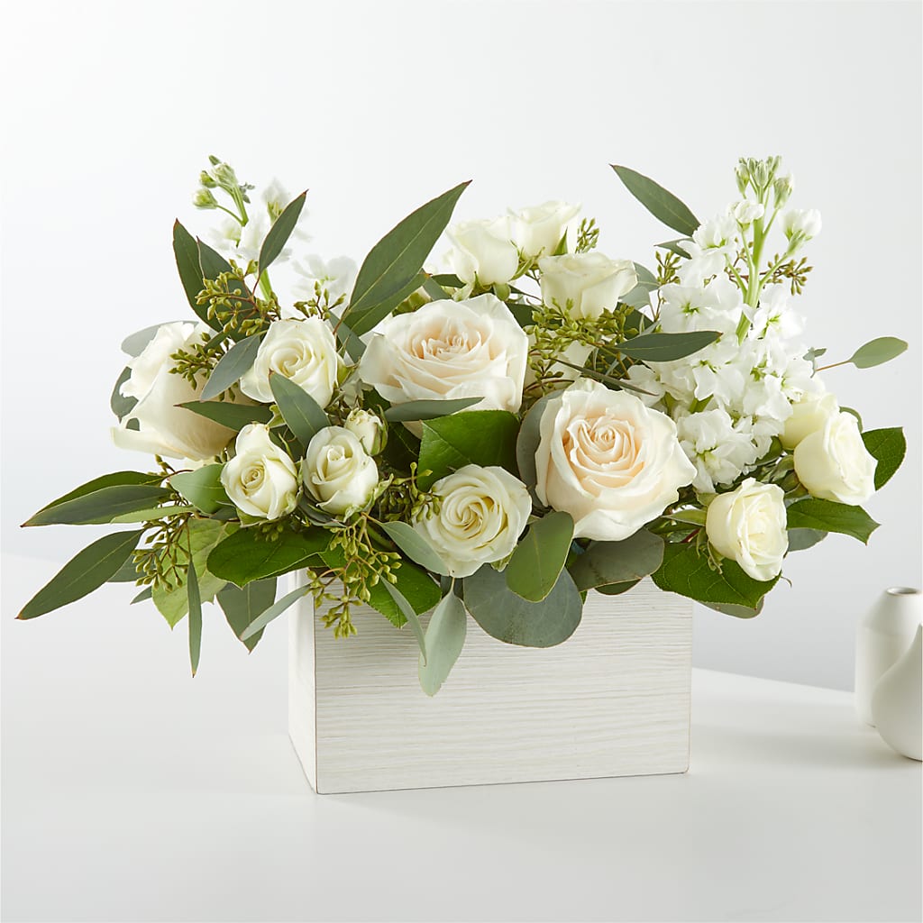 Fresh Linen Box Bouquet – Emotional Bonding, Niles IL