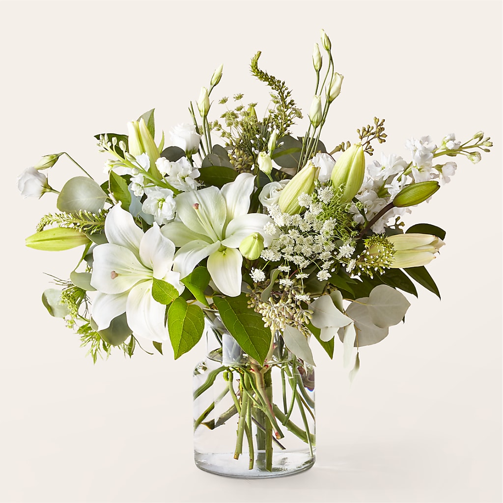 Alluring Elegance Bouquet – Emotional Bonding, Niles IL