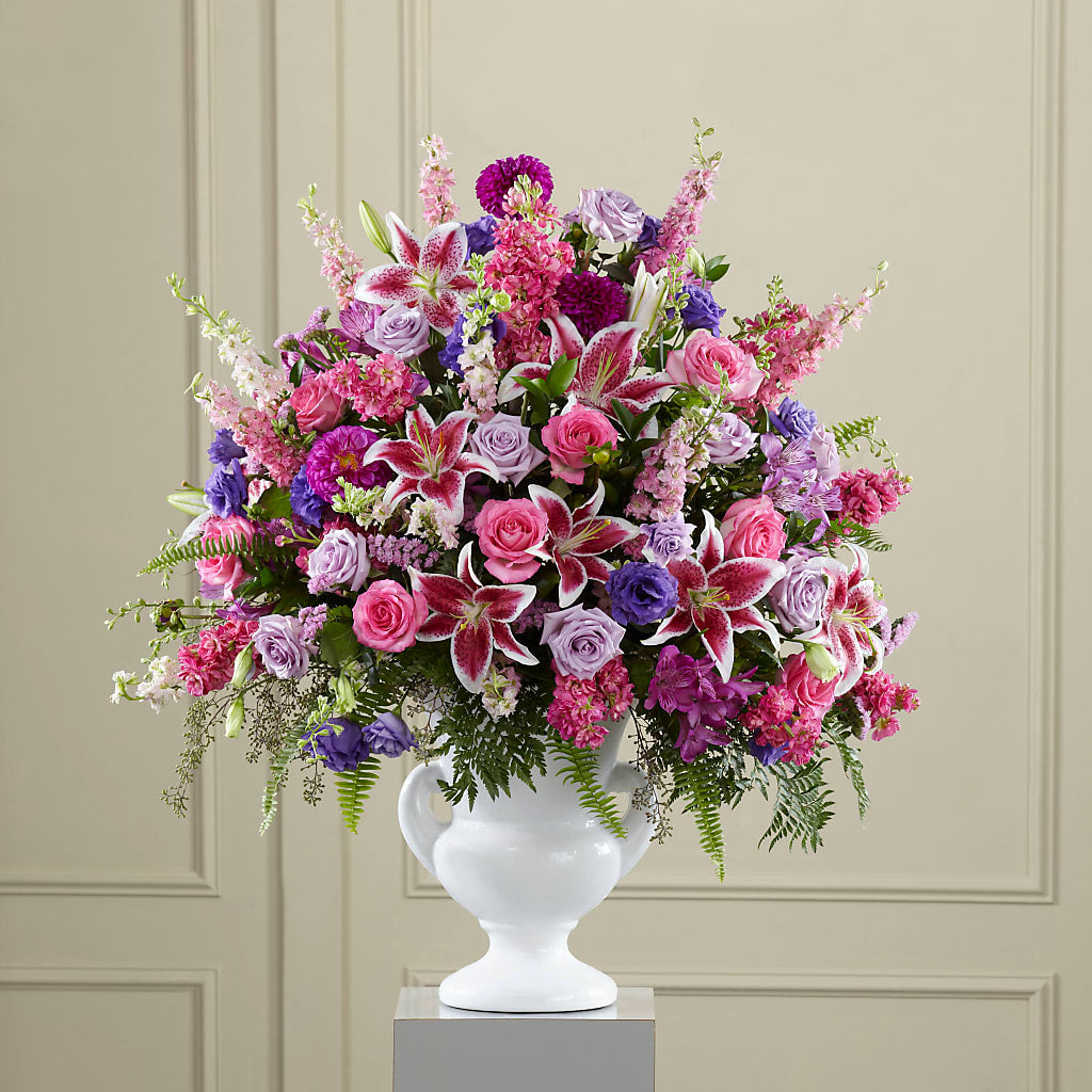 Peaceful Tribute Arrangement – Emotional Bonding, Niles IL