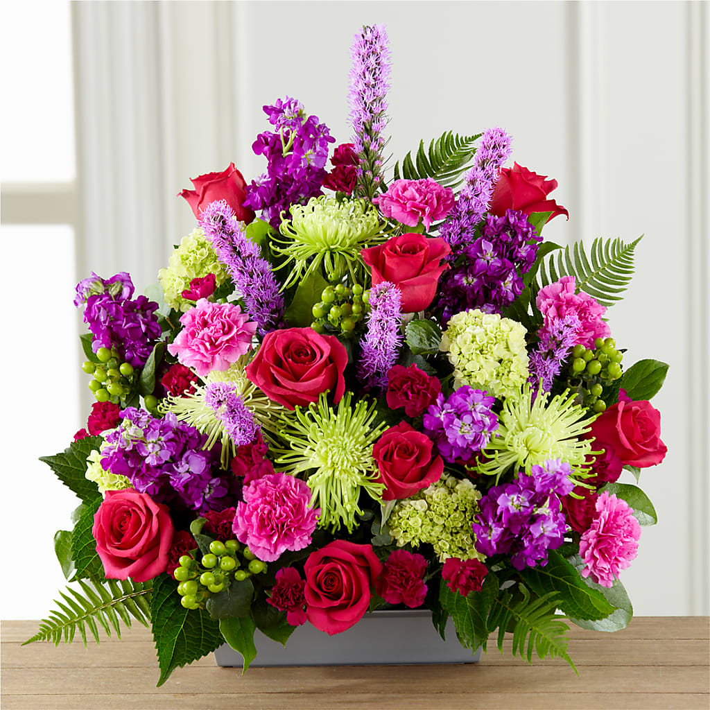 Warm Embrace Arrangement – Emotional Bonding, Niles IL