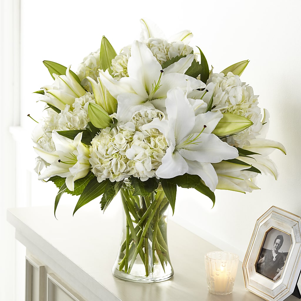 Compassionate Lily Bouquet – Emotional Bonding, Niles IL
