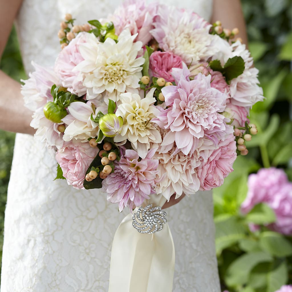 Heart's Promise Bouquet – Emotional Bonding, Niles IL