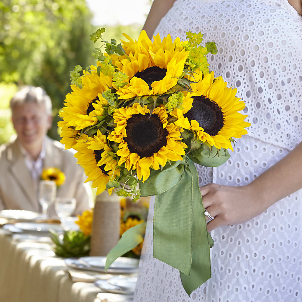 Free Spirit Bouquet – Emotional Bonding, Niles IL