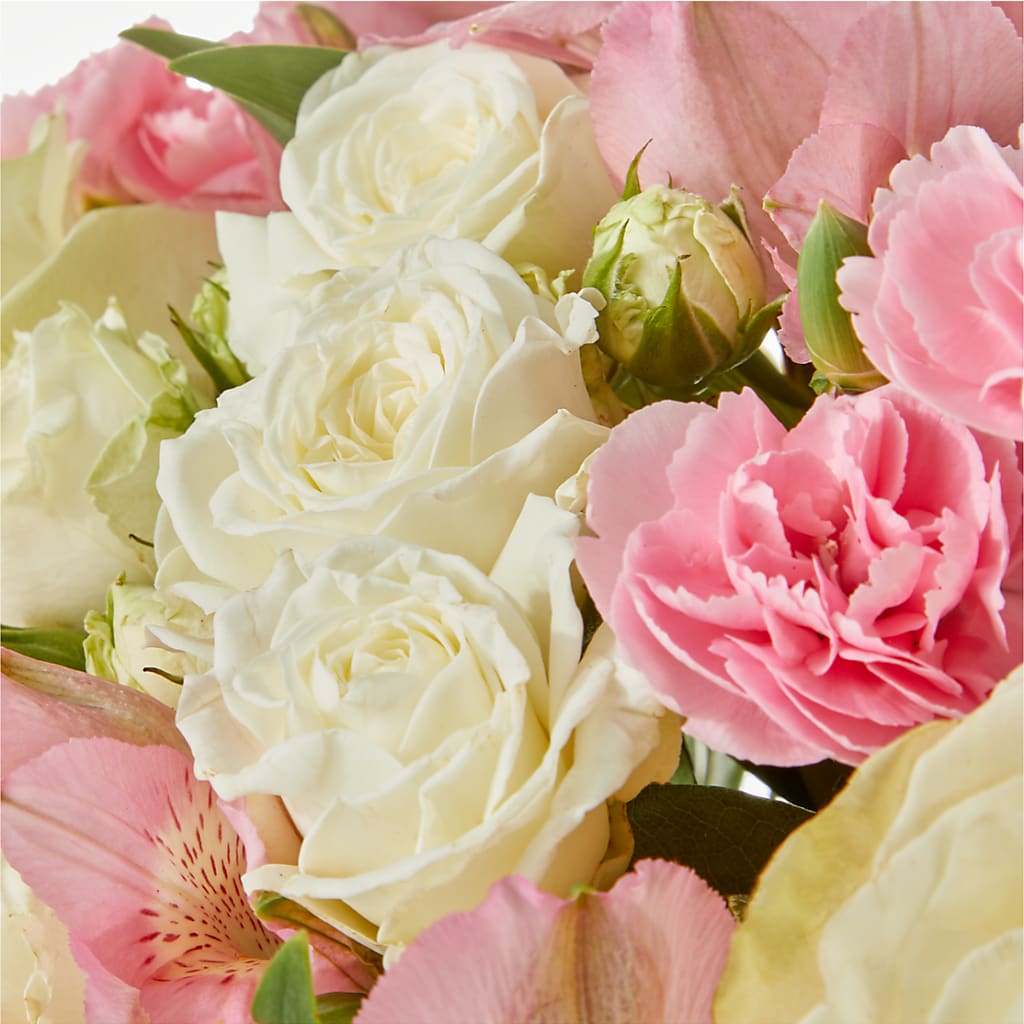 Gentle Healing Bouquet –  Emotional Bonding, Niles IL