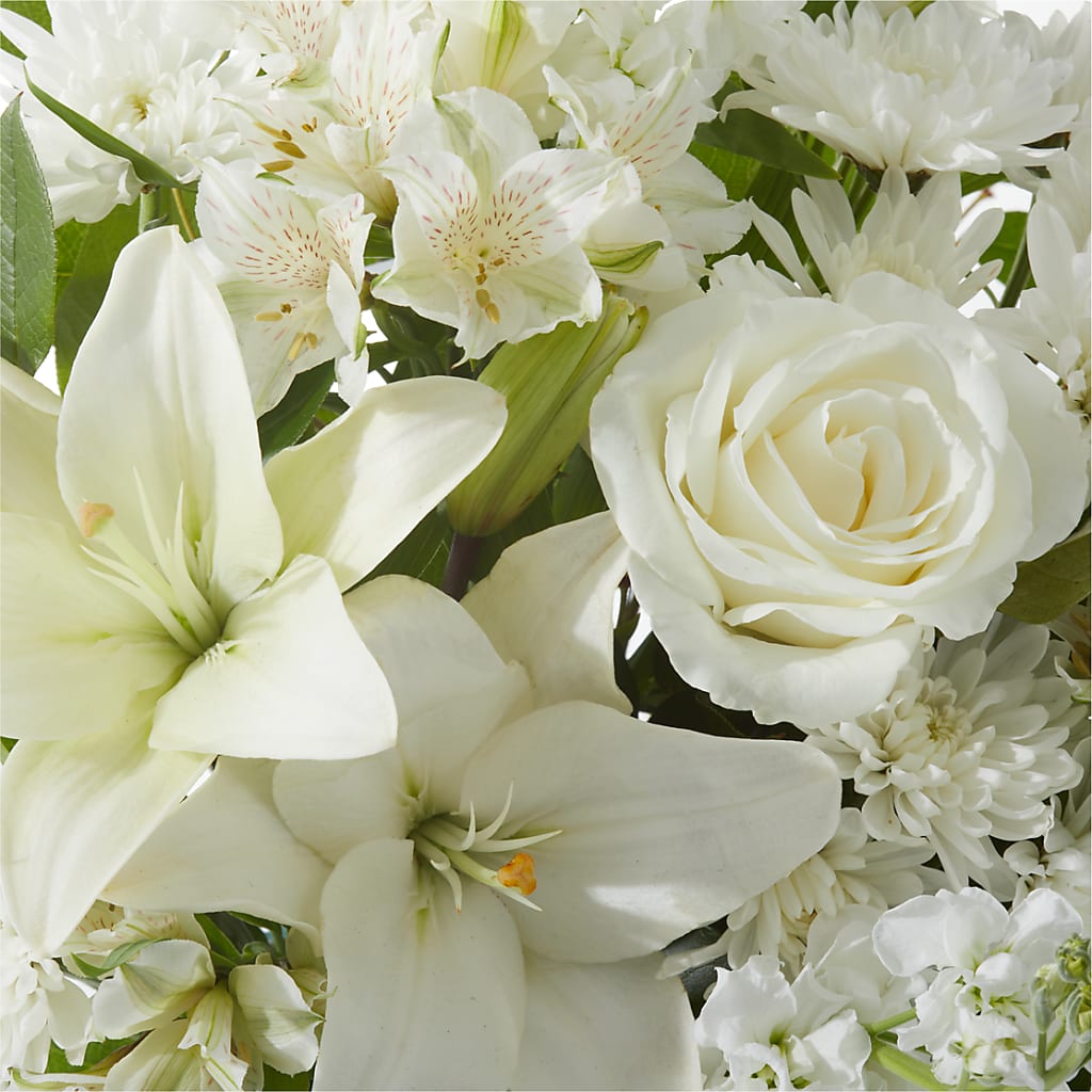 Peaceful Reflections Arrangement –  Emotional Bonding, Niles IL
