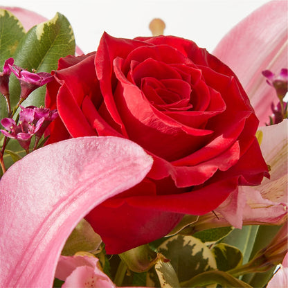 Lucky in Love Bouquet –  Emotional Bonding, Niles IL