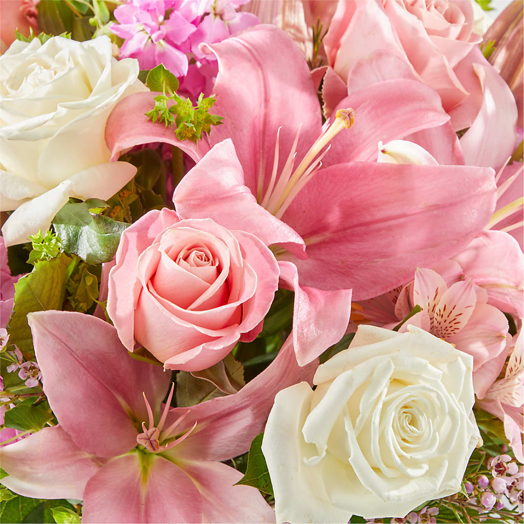Ethereal Beauty Bouquet –  Emotional Bonding, Niles IL