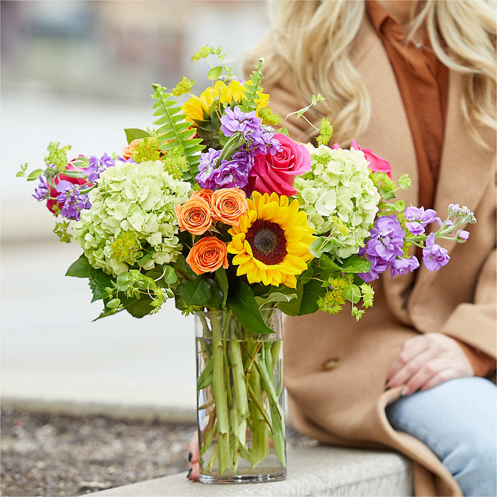 Vibrant Greetings Bouquet –  Emotional Bonding, Niles IL