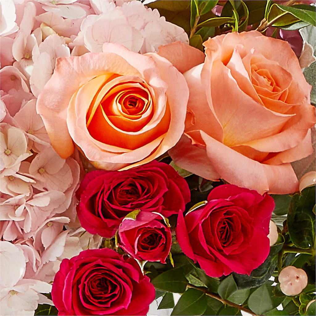 Glitz & Glam Bouquet –  Emotional Bonding, Niles IL