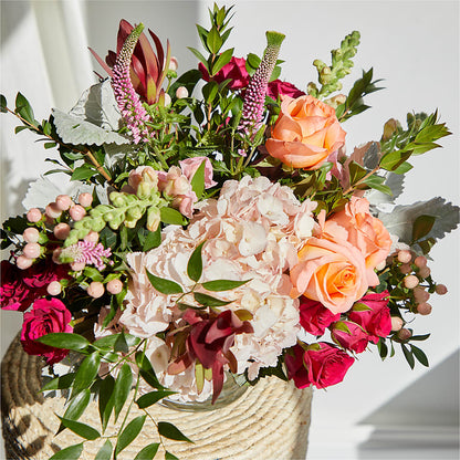 Glitz & Glam Bouquet –  Emotional Bonding, Niles IL