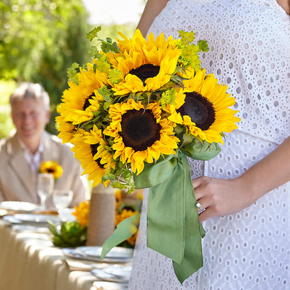 Free Spirit Bouquet –  Emotional Bonding, Niles IL